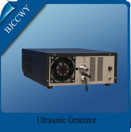 कम आवृत्ति डिजिटल अल्ट्रासोनिक जेनरेटर 20 - 40KHZ 1200W अल्ट्रासोनिक पावर जेनरेटर